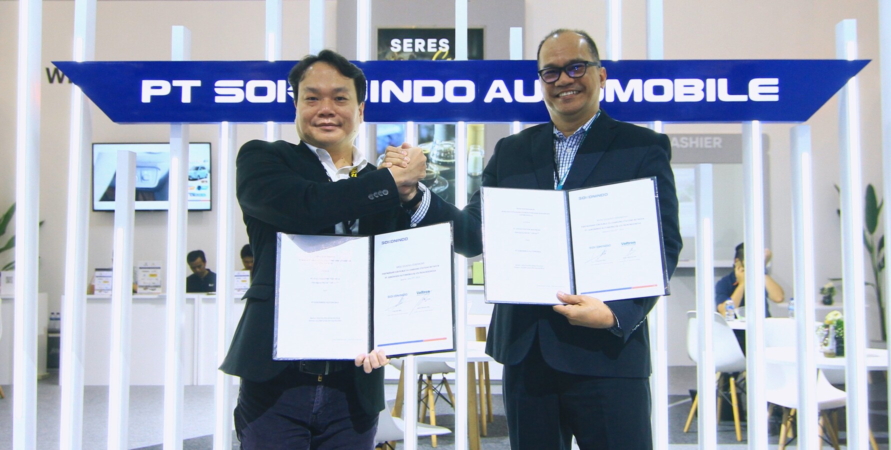 PT SOKONINDO AUTOMOBILE Tanda Tangani Kerjasama Pengadaan Fast Charging dengan Voltron